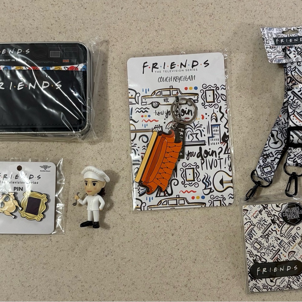 Friends TV Show Themed Accessories Gift Set